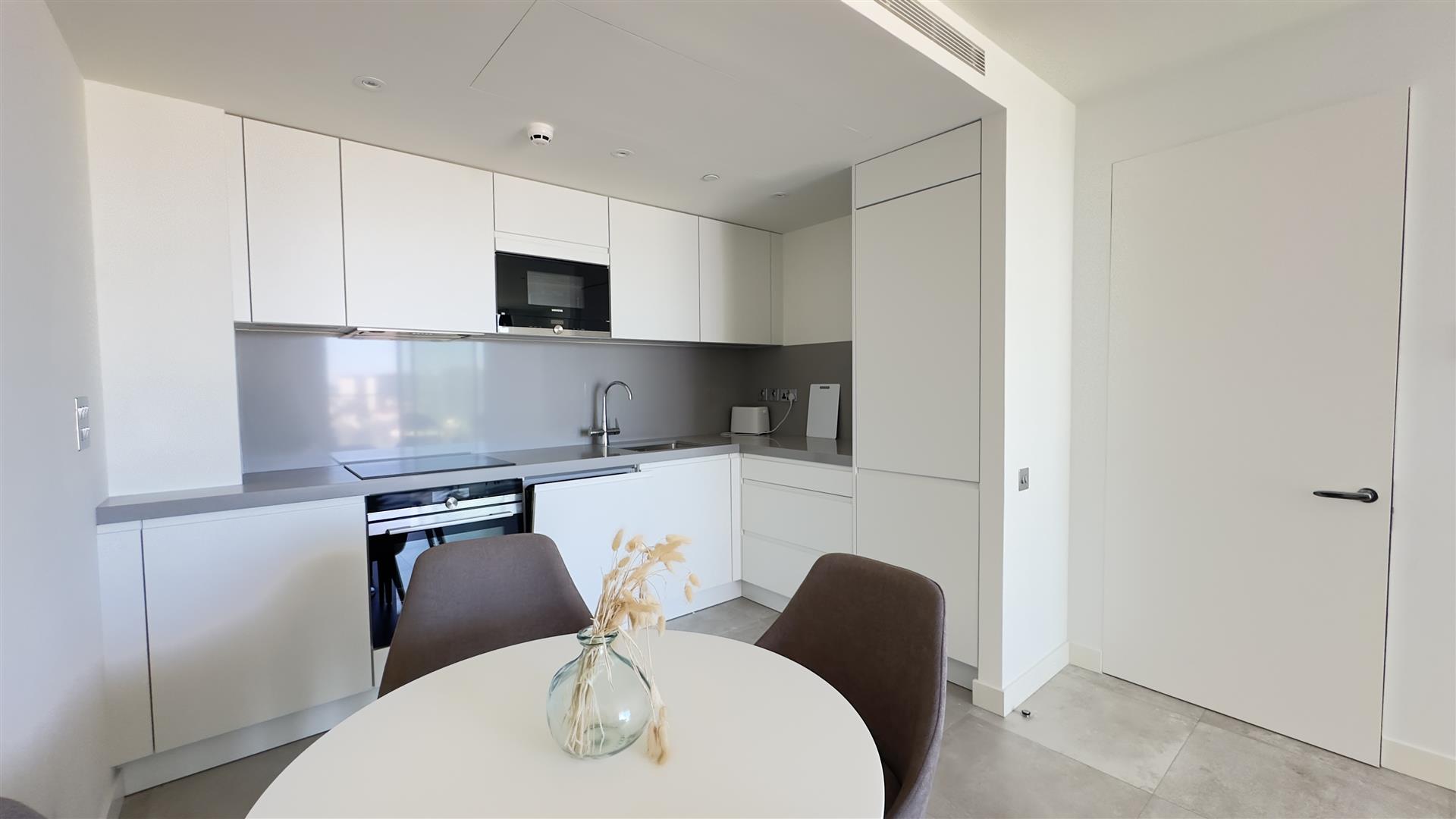 Image of Apartment - 2 Bedrooms - 2 Bathrooms for Rental in EuroCity-Gibraltar, Image 3